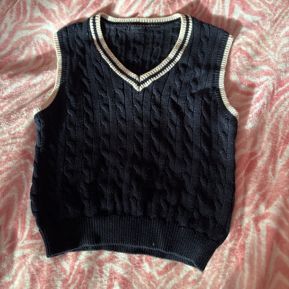 Brandy Melville sweater vest